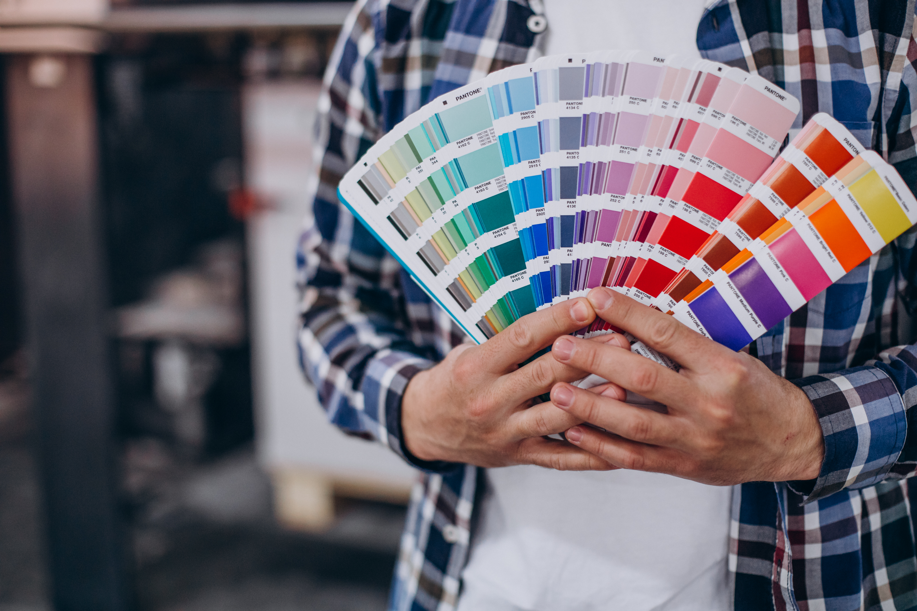 Quais as cores que absorvem mais o calor na sua casa?
